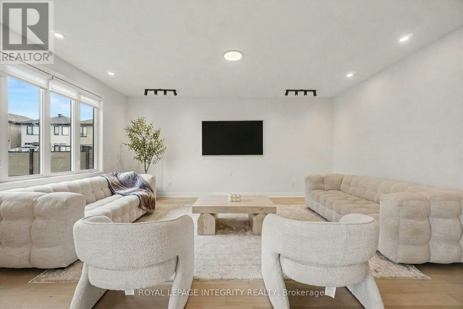 660 Miikana Road, Ottawa, ON, K1X 0J2 - 22