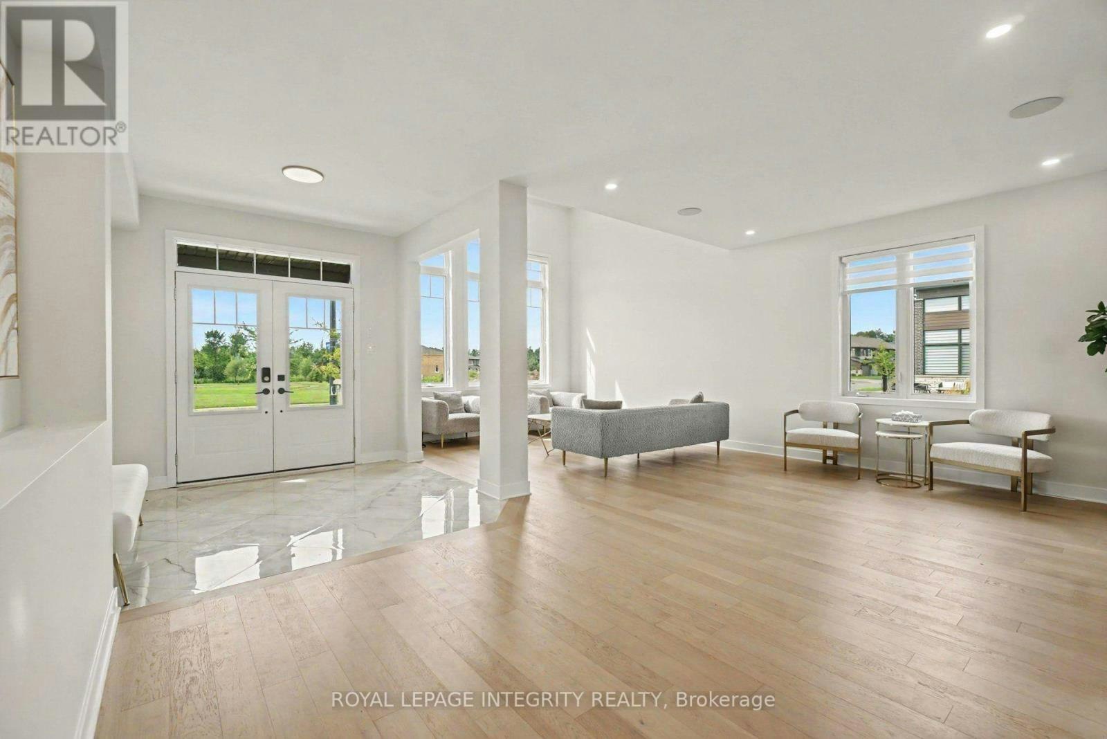 660 Miikana Road, Ottawa, ON, K1X 0J2 - 4