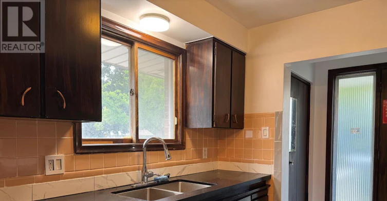 48 Meadowlark Drive, Hamilton, ON, L9A 2K7 - 9