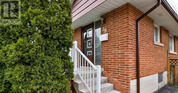 48 Meadowlark Drive, Hamilton, ON, L9A 2K7