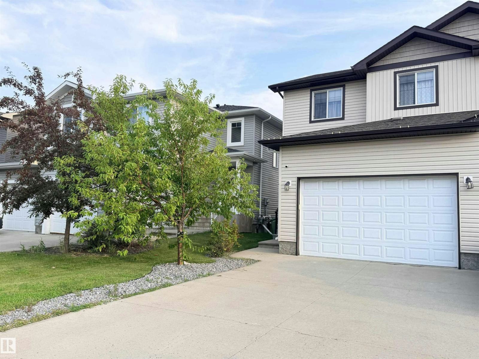 37 Roseberry Lane, Fort Saskatchewan, AB, T8L 0M6