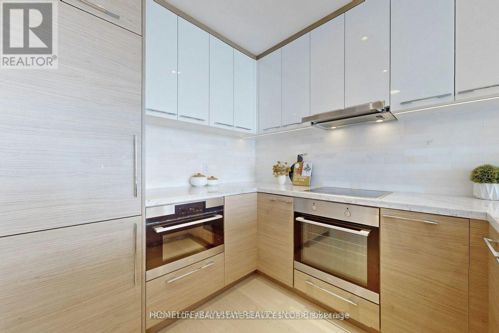 4312-488 University Avenue, Toronto, ON, M5G 0C1 - 7