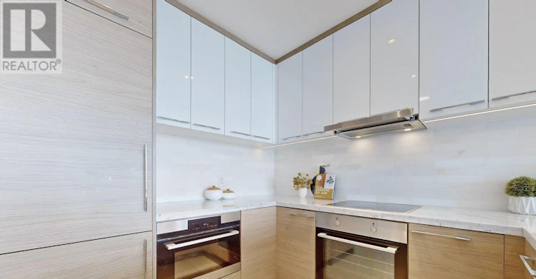 4312-488 University Avenue, Toronto, ON, M5G 0C1 - 7