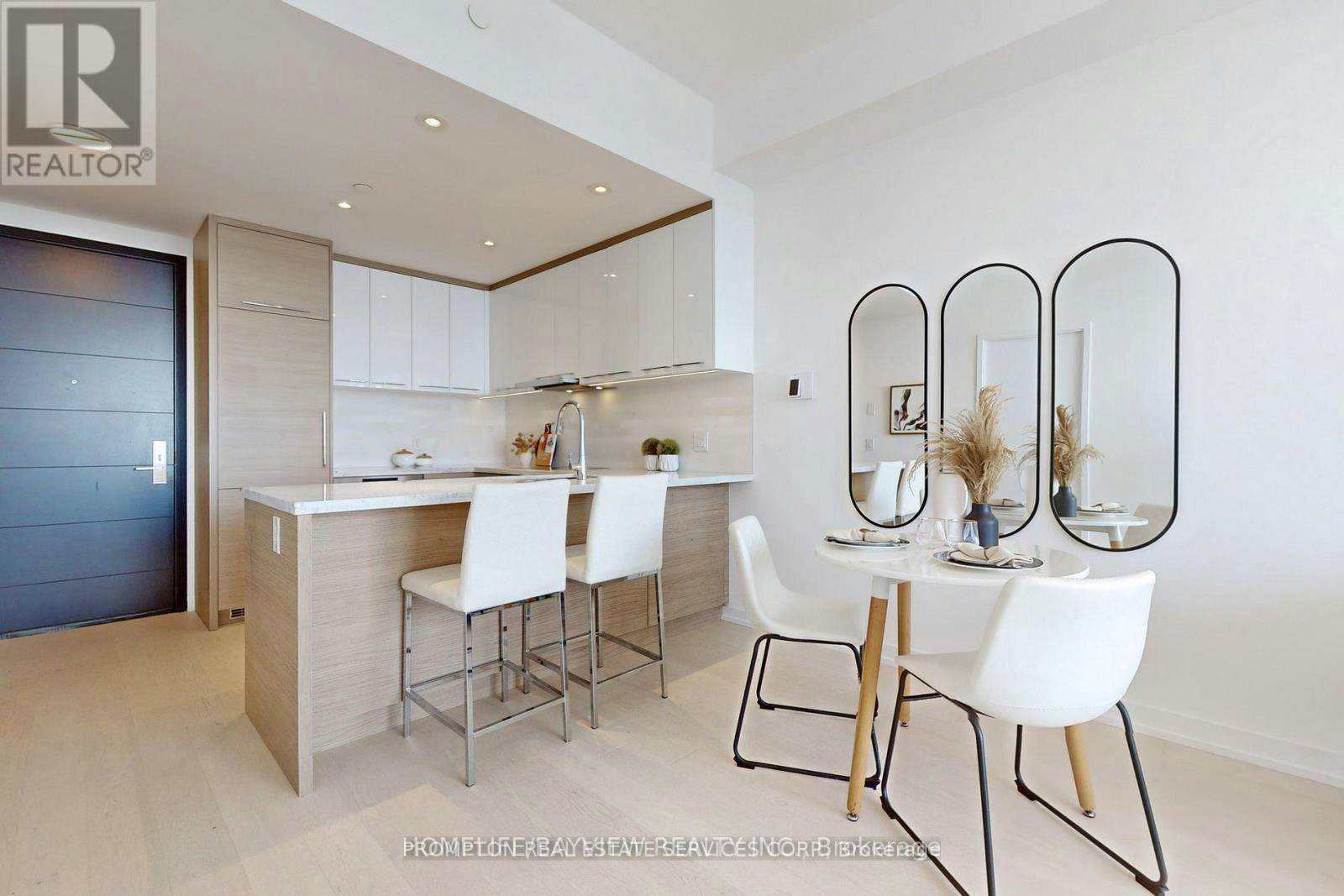 4312-488 University Avenue, Toronto, ON, M5G 0C1 - 5