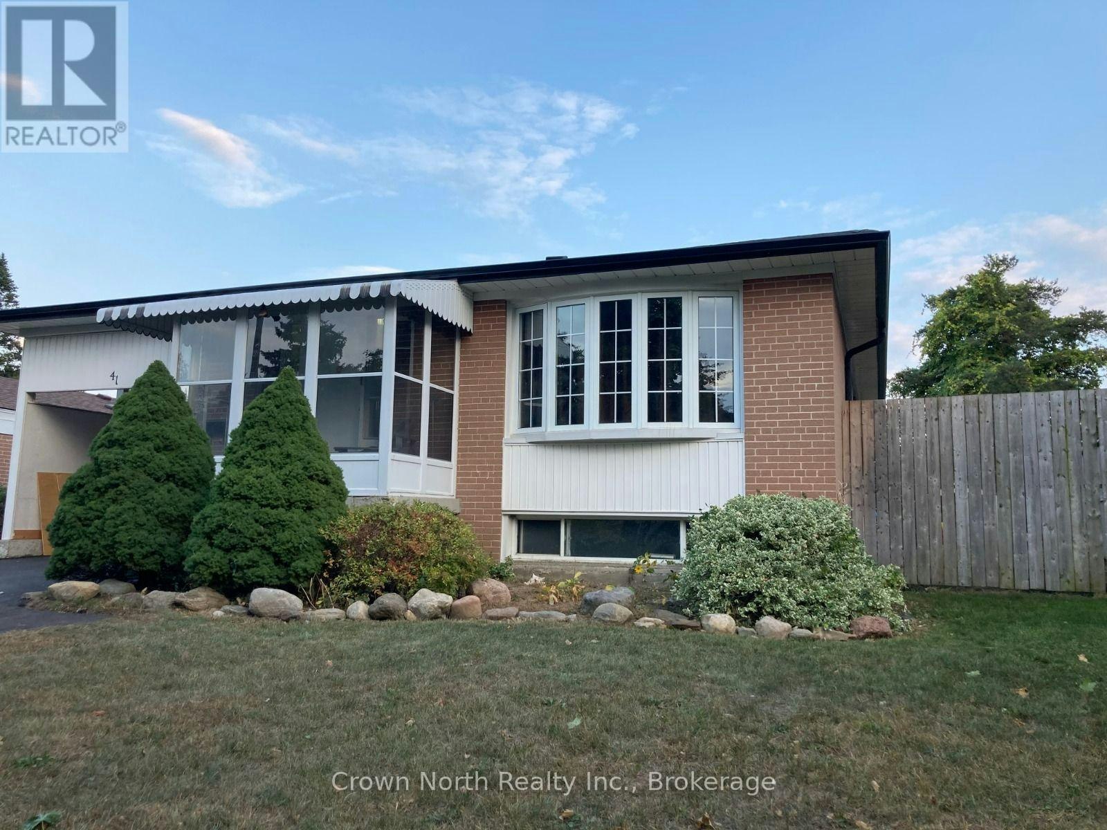 ROOM C, BSMT-41 Pegasus Trail, Toronto, ON, M1G 3N6