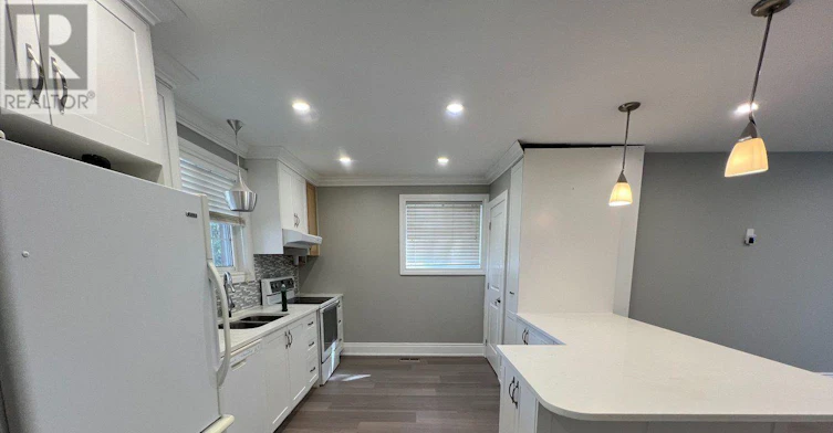 MAIN- HALF-73 Murray Drive, Aurora, ON, L4G 2C2 - 15