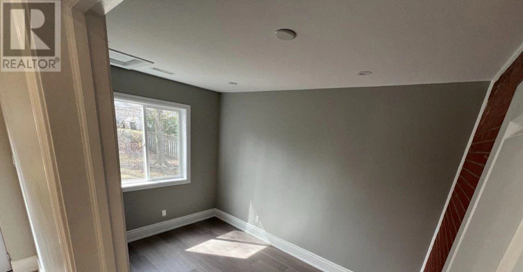 MAIN- HALF-73 Murray Drive, Aurora, ON, L4G 2C2 - 16