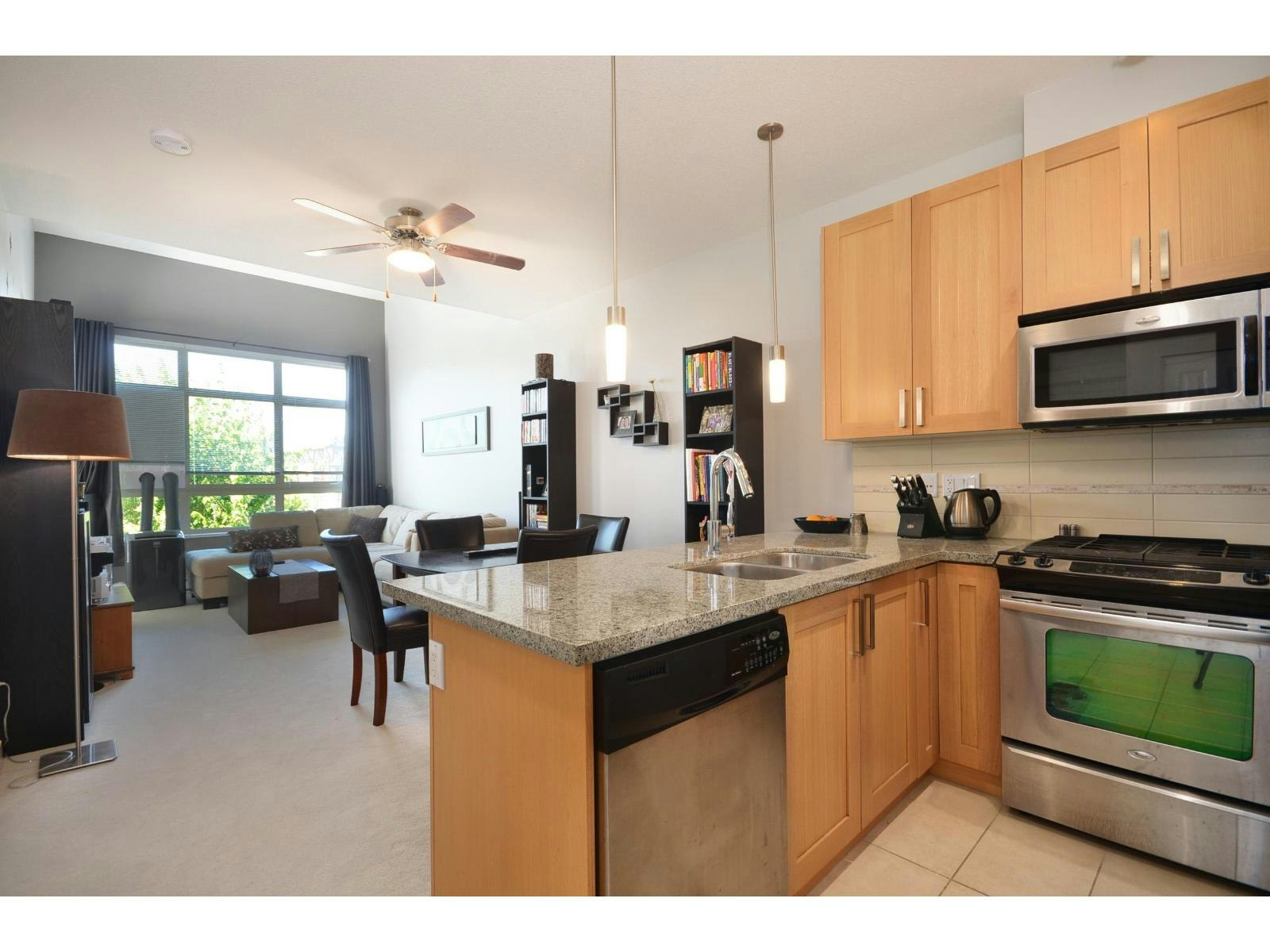 15988 26 Avenue, Surrey, BC, V3Z 5K3 - 2