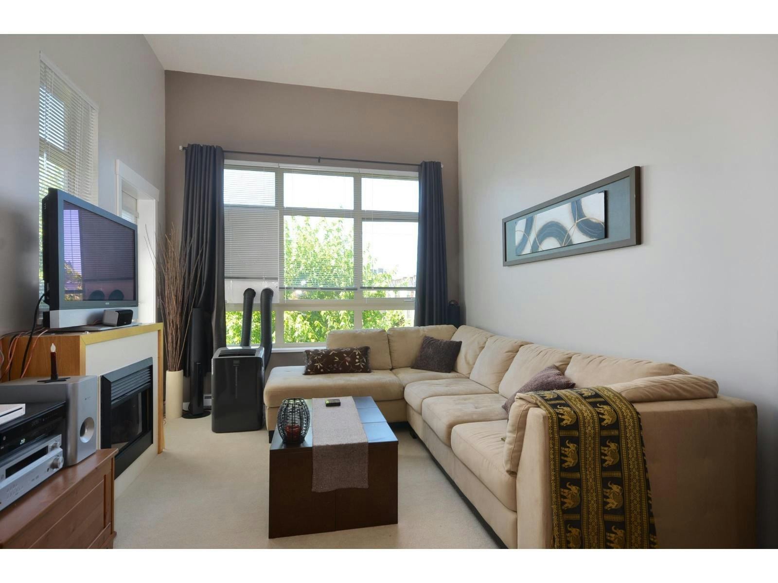 15988 26 Avenue, Surrey, BC, V3Z 5K3 - 3
