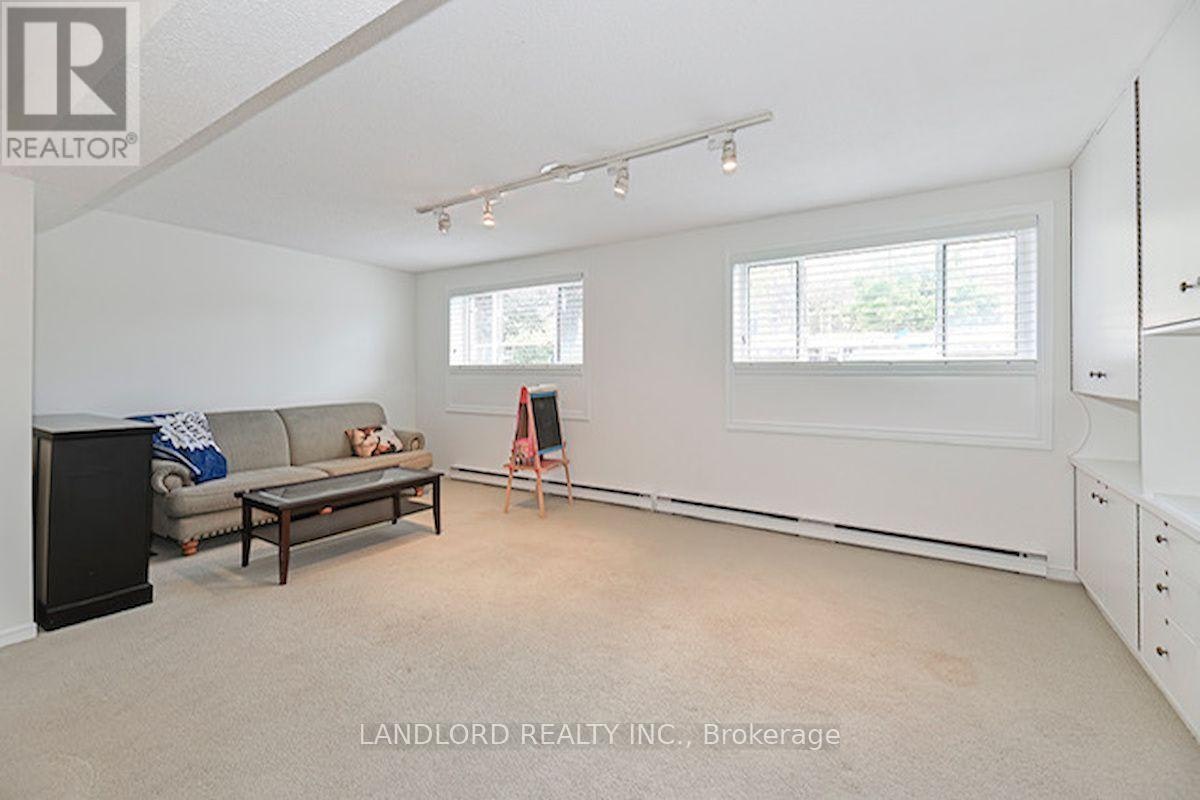88 Carmichael Avenue, Toronto, ON, M5M 2W9 - 18