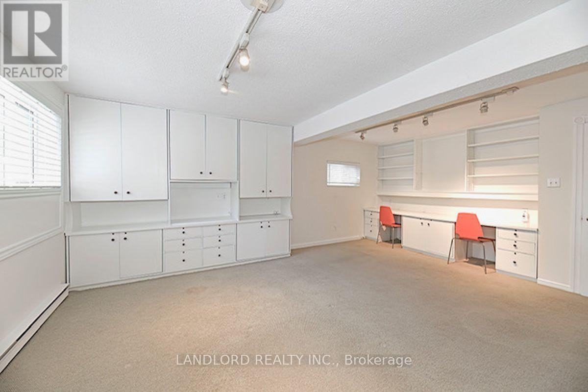 88 Carmichael Avenue, Toronto, ON, M5M 2W9 - 17