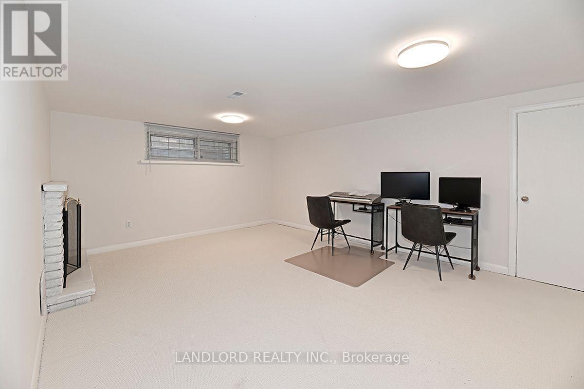 88 Carmichael Avenue, Toronto, ON, M5M 2W9 - 19