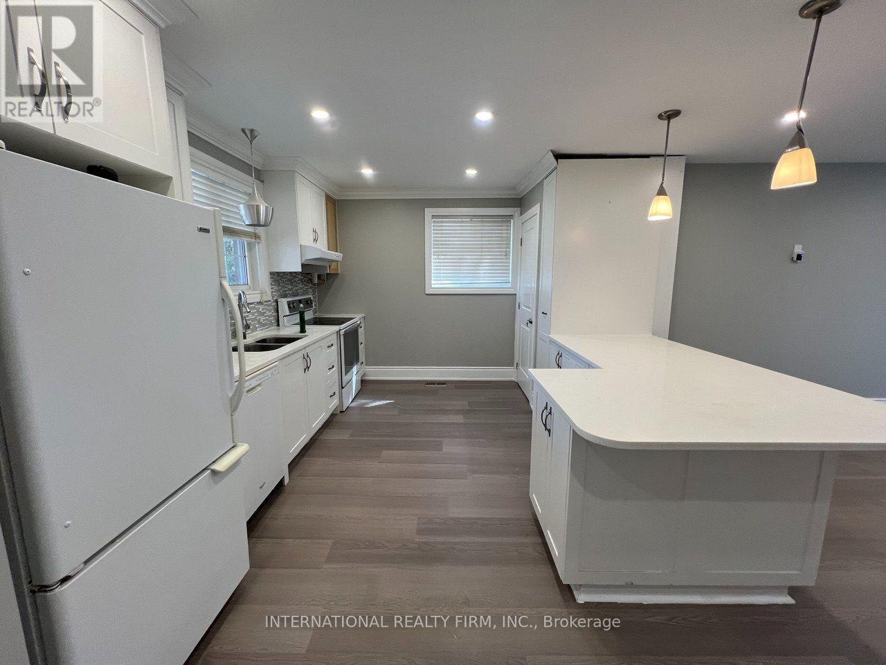 101-73 Murray Drive, Aurora, ON, L4G 2C2 - 8
