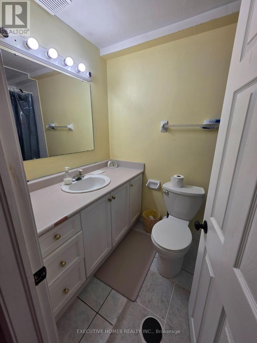 35 Claudette Gate, Hamilton, ON, L9B 2S3 - 11