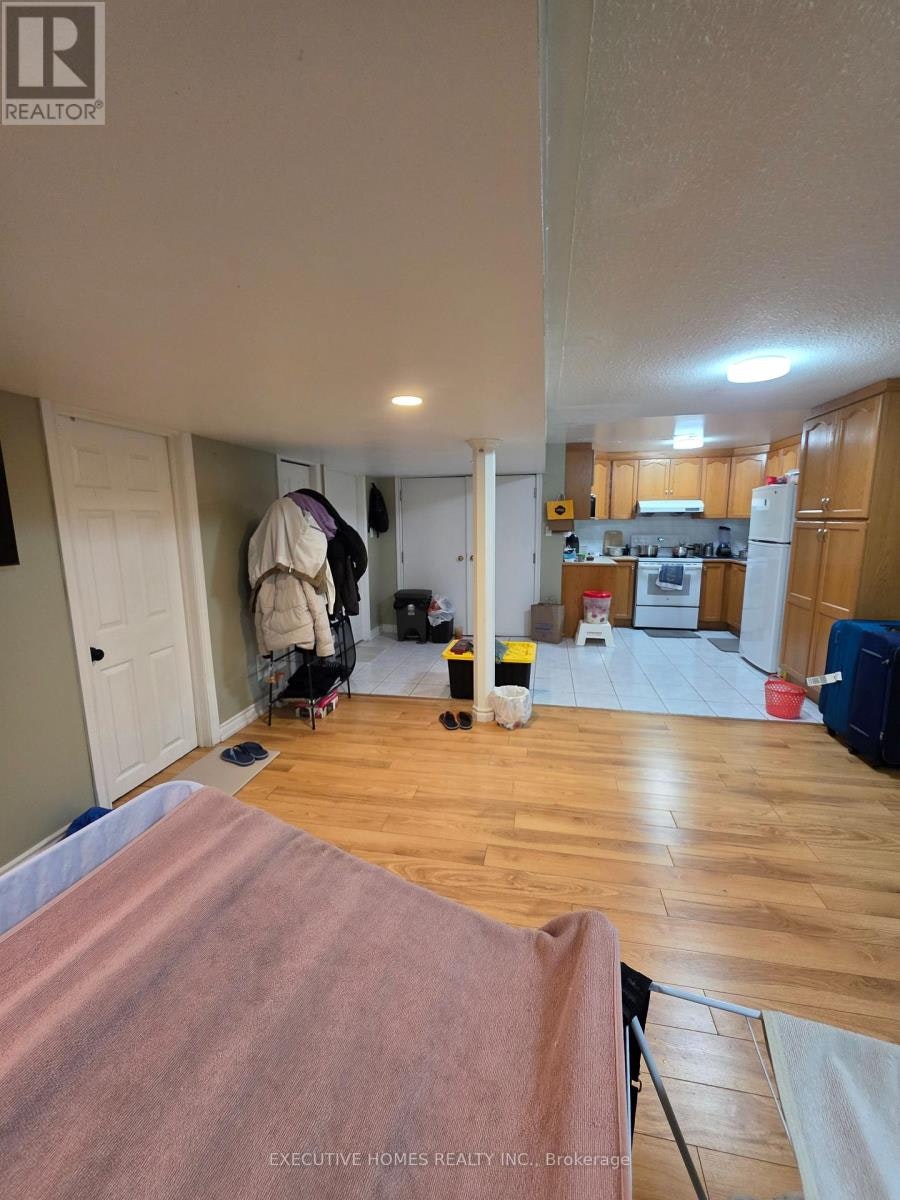 35 Claudette Gate, Hamilton, ON, L9B 2S3 - 3