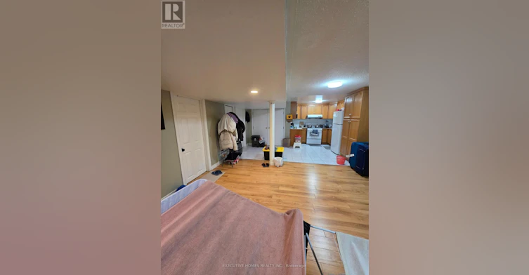 35 Claudette Gate, Hamilton, ON, L9B 2S3 - 3