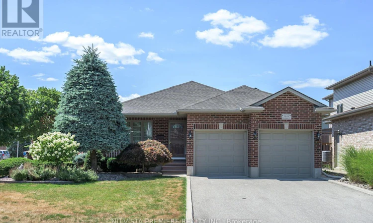 1616 Blackmaple Crescent
