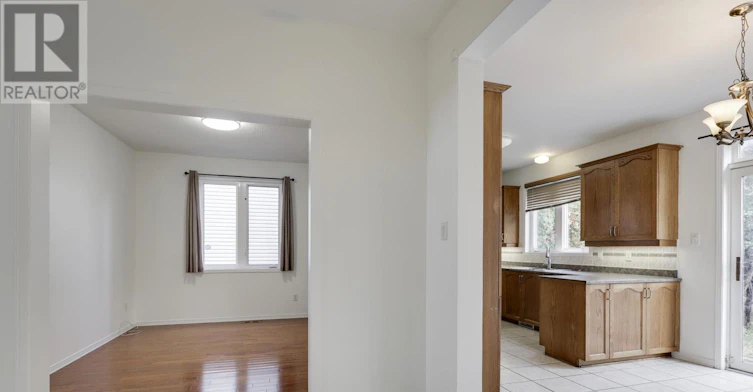 35 Norgold Crescent, Ottawa, ON, K2T 1J1 - 18
