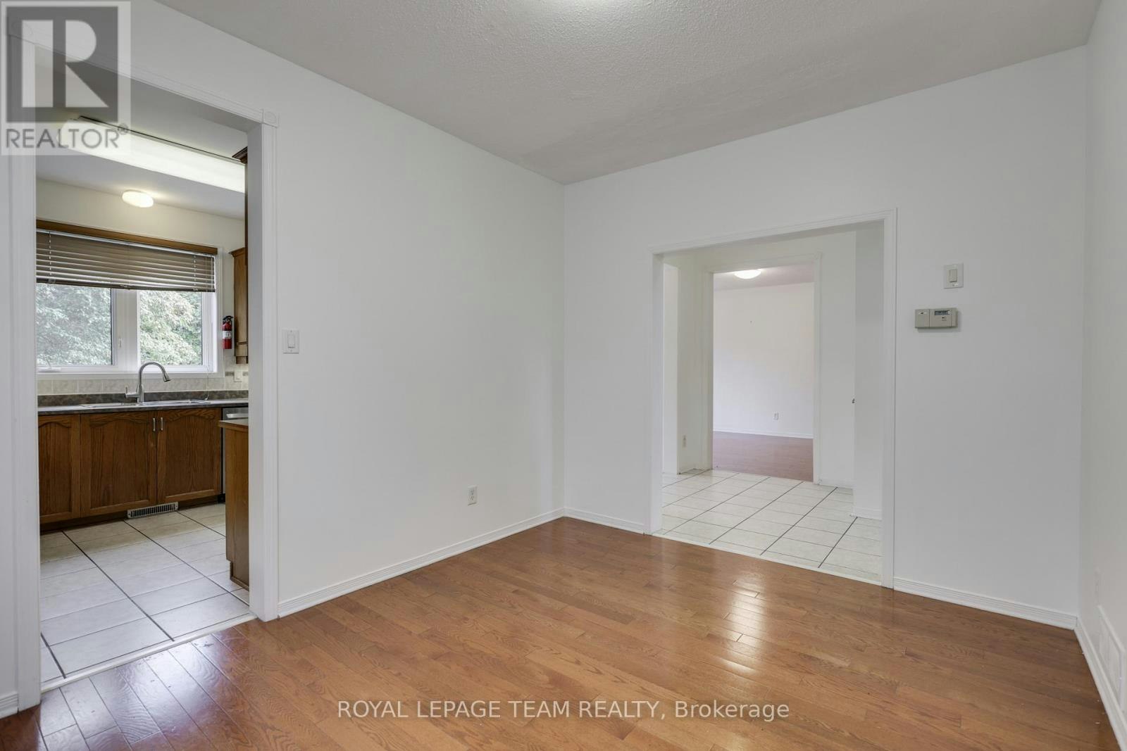 35 Norgold Crescent, Ottawa, ON, K2T 1J1 - 21