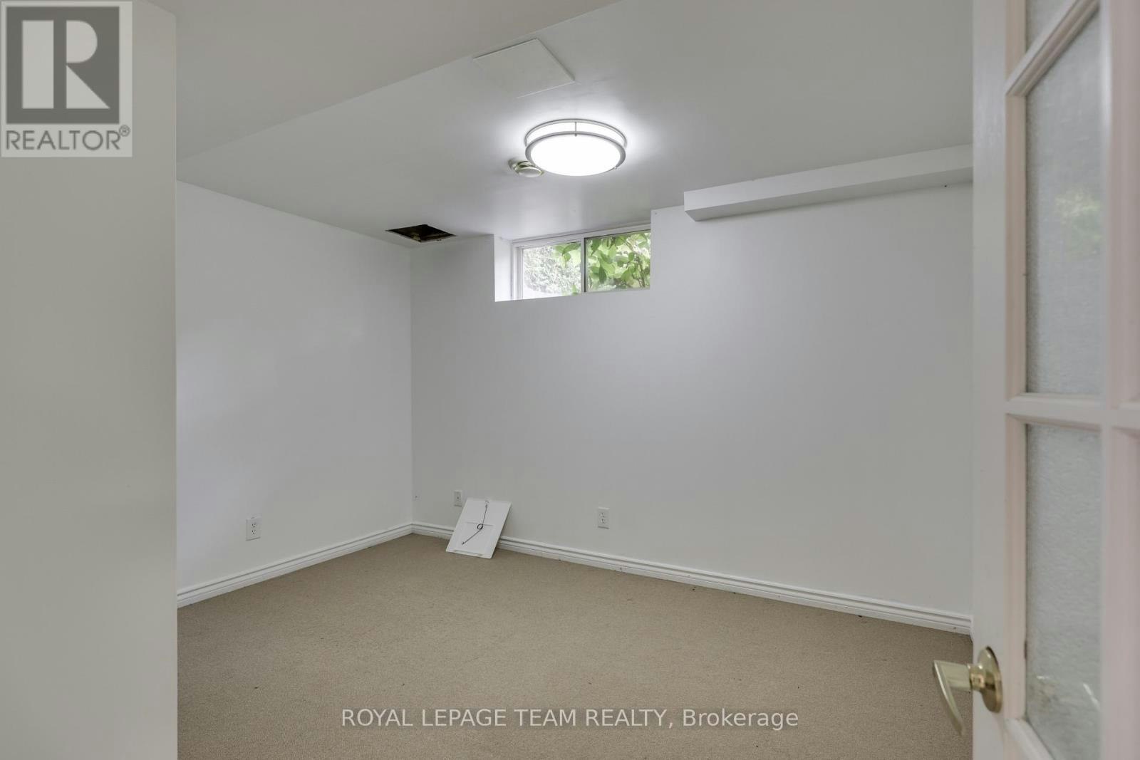 35 Norgold Crescent, Ottawa, ON, K2T 1J1 - 47