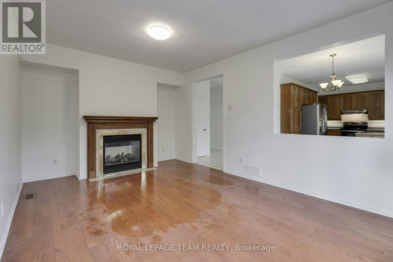 35 Norgold Crescent, Ottawa, ON, K2T 1J1 - 16