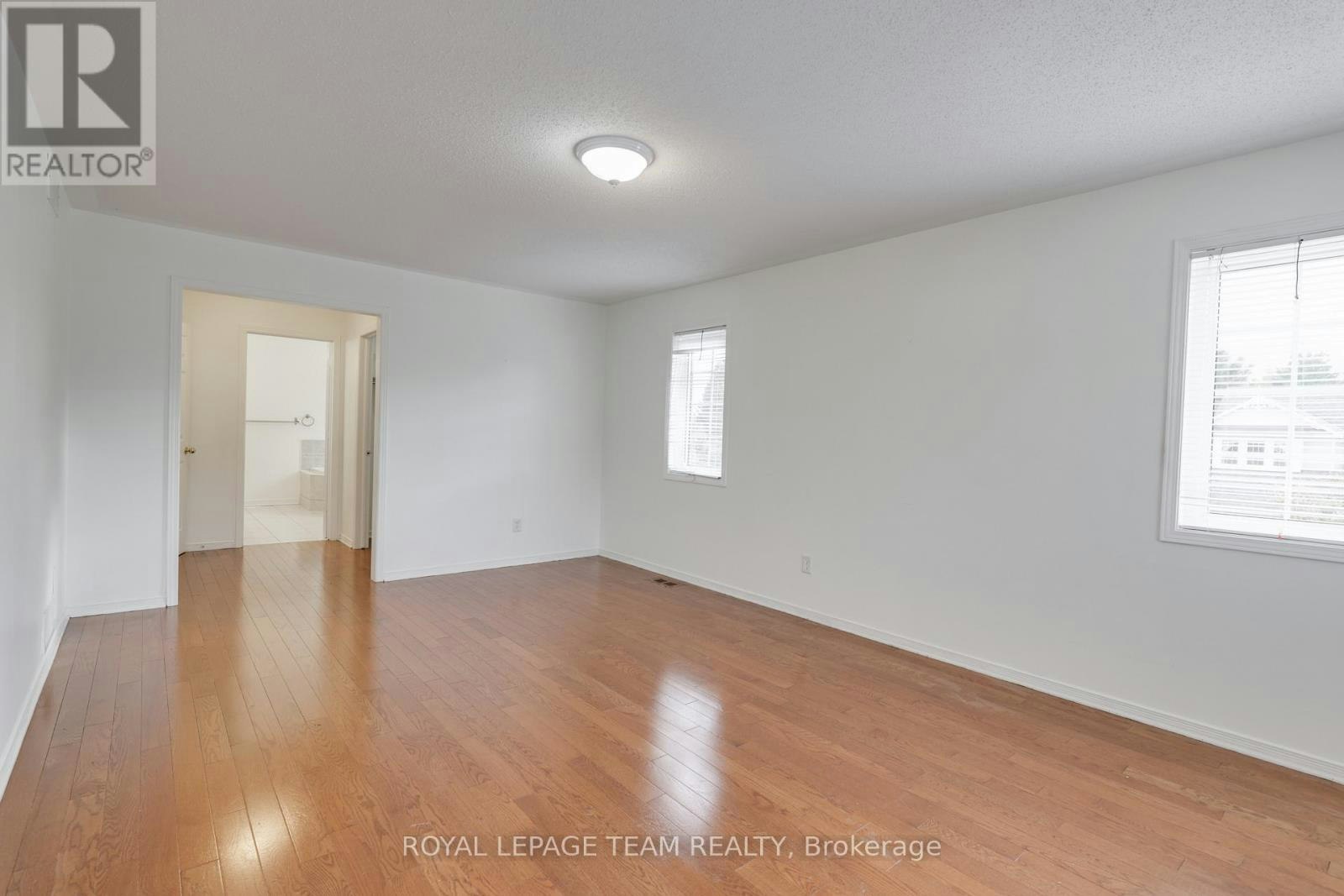 35 Norgold Crescent, Ottawa, ON, K2T 1J1 - 30