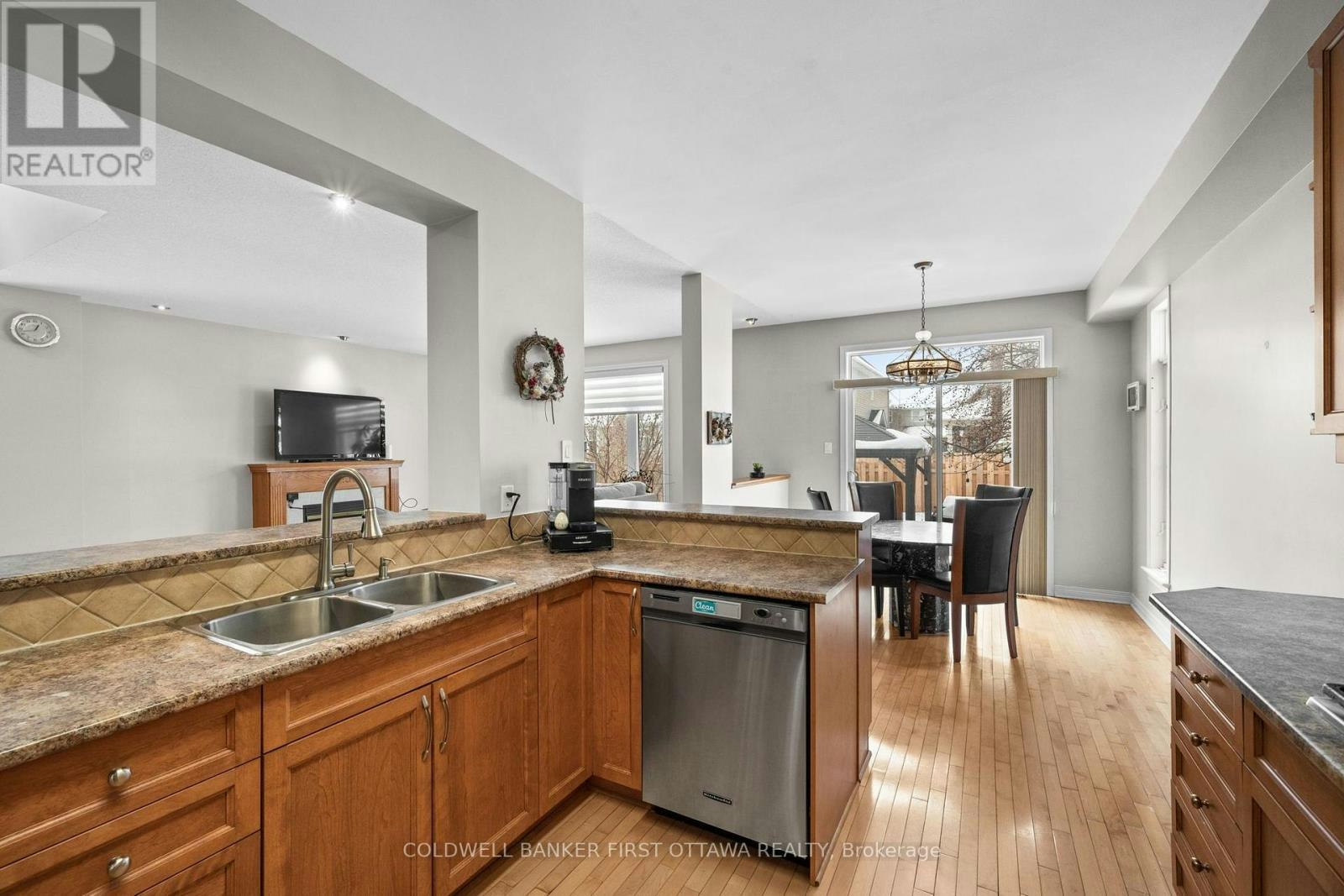 6A Rosetta Avenue, Ottawa, ON, K2G 6T5 - 10