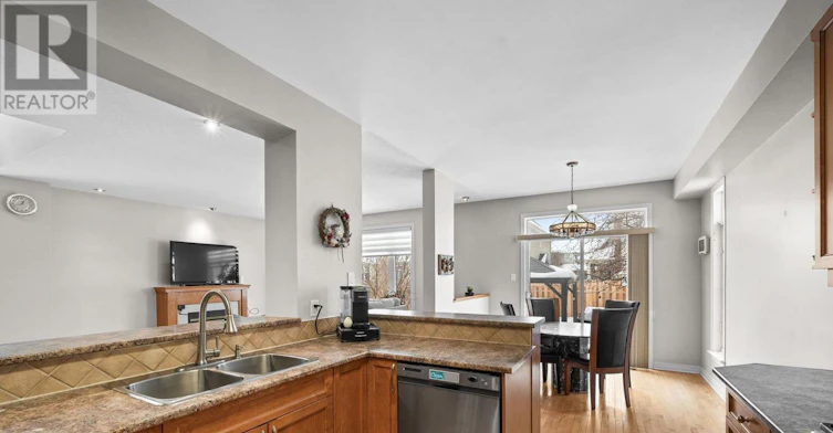 6A Rosetta Avenue, Ottawa, ON, K2G 6T5 - 10