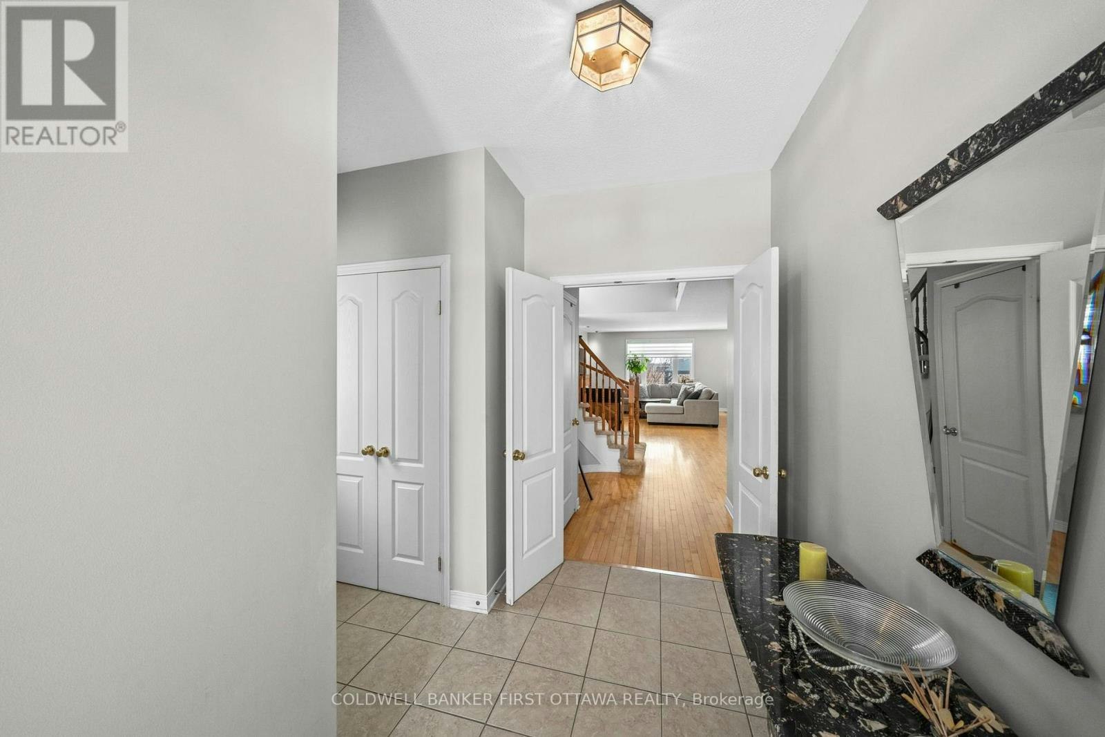 6A Rosetta Avenue, Ottawa, ON, K2G 6T5 - 4