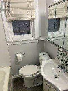 1-33 Senator Avenue, Hamilton, ON, L8L 1Z3 - 5