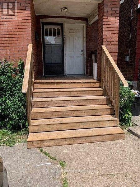 1-33 Senator Avenue, Hamilton, ON, L8L 1Z3 - 2