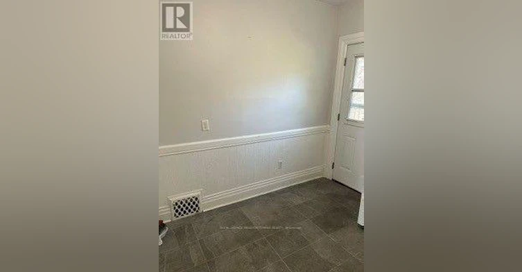 1-33 Senator Avenue, Hamilton, ON, L8L 1Z3 - 13