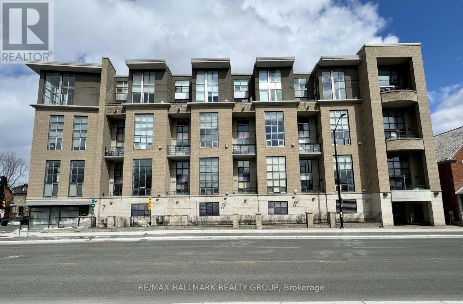 203-29 Main Street, Ottawa, ON, K1S 1B1