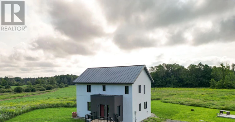 165 Knapp Street, Rideau Lakes, ON, K0G 1E0 - 2