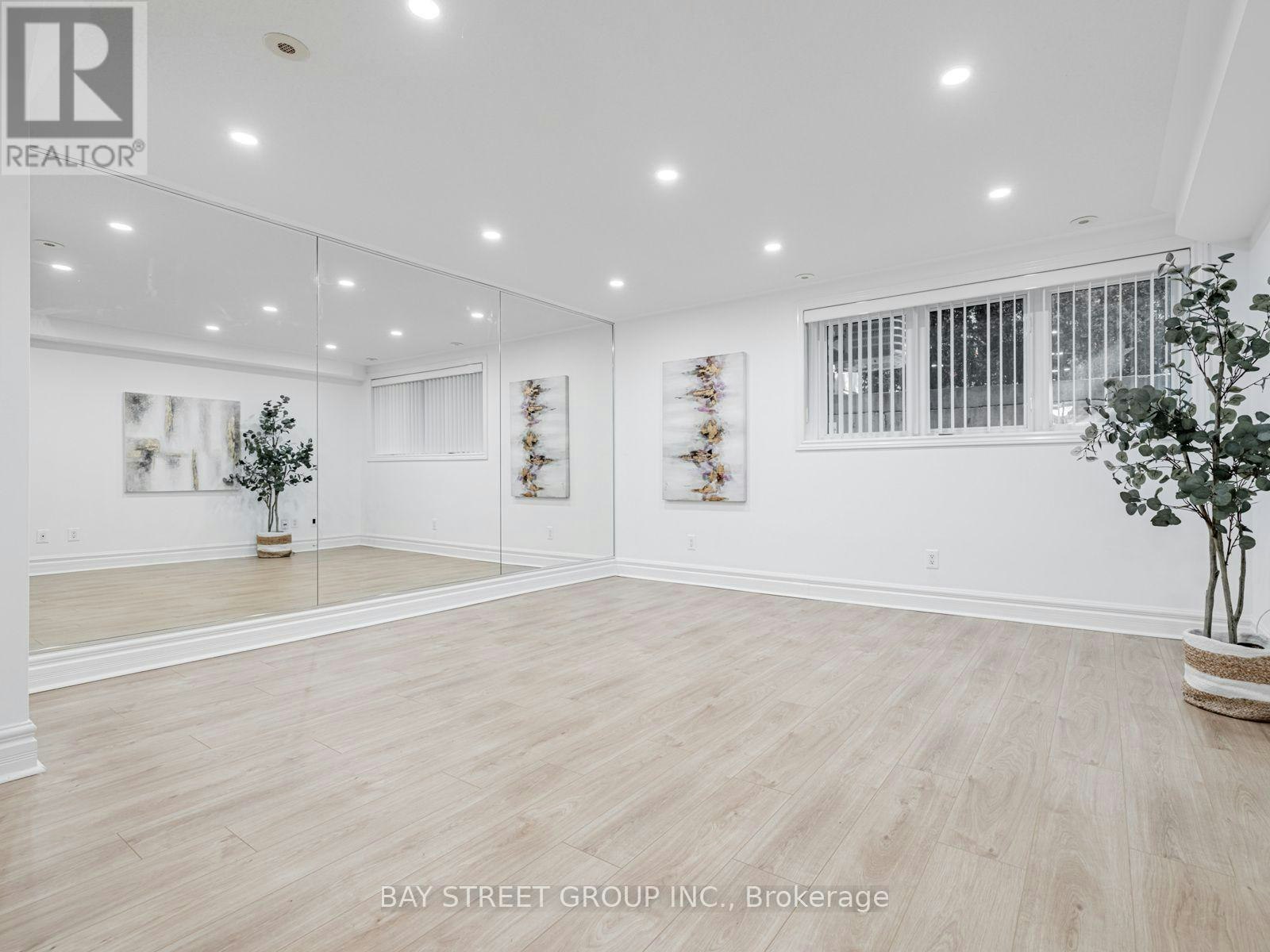 35 William Poole Way, Toronto, ON, M2N 7A6 - 20
