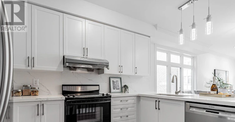 35 William Poole Way, Toronto, ON, M2N 7A6 - 13