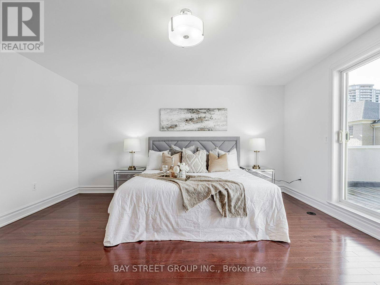 35 William Poole Way, Toronto, ON, M2N 7A6 - 32