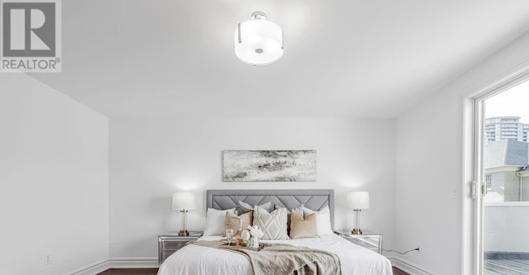 35 William Poole Way, Toronto, ON, M2N 7A6 - 32