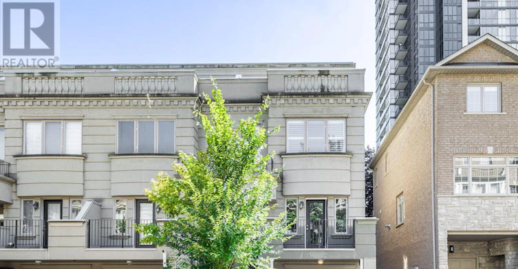 35 William Poole Way, Toronto, ON, M2N 7A6 - 2