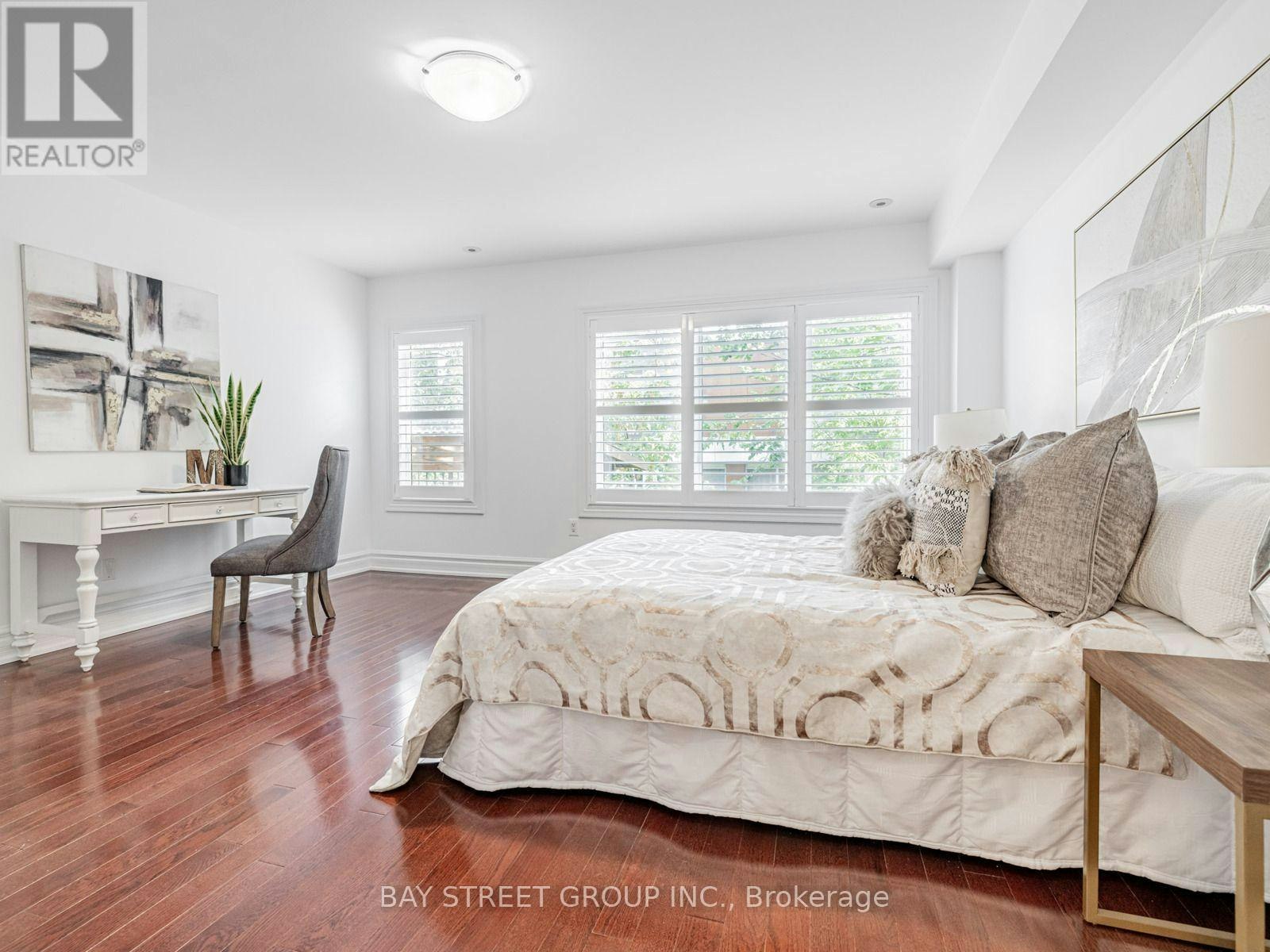 35 William Poole Way, Toronto, ON, M2N 7A6 - 25