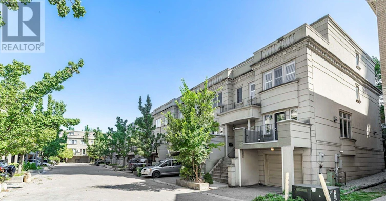 35 William Poole Way, Toronto, ON, M2N 7A6 - 3