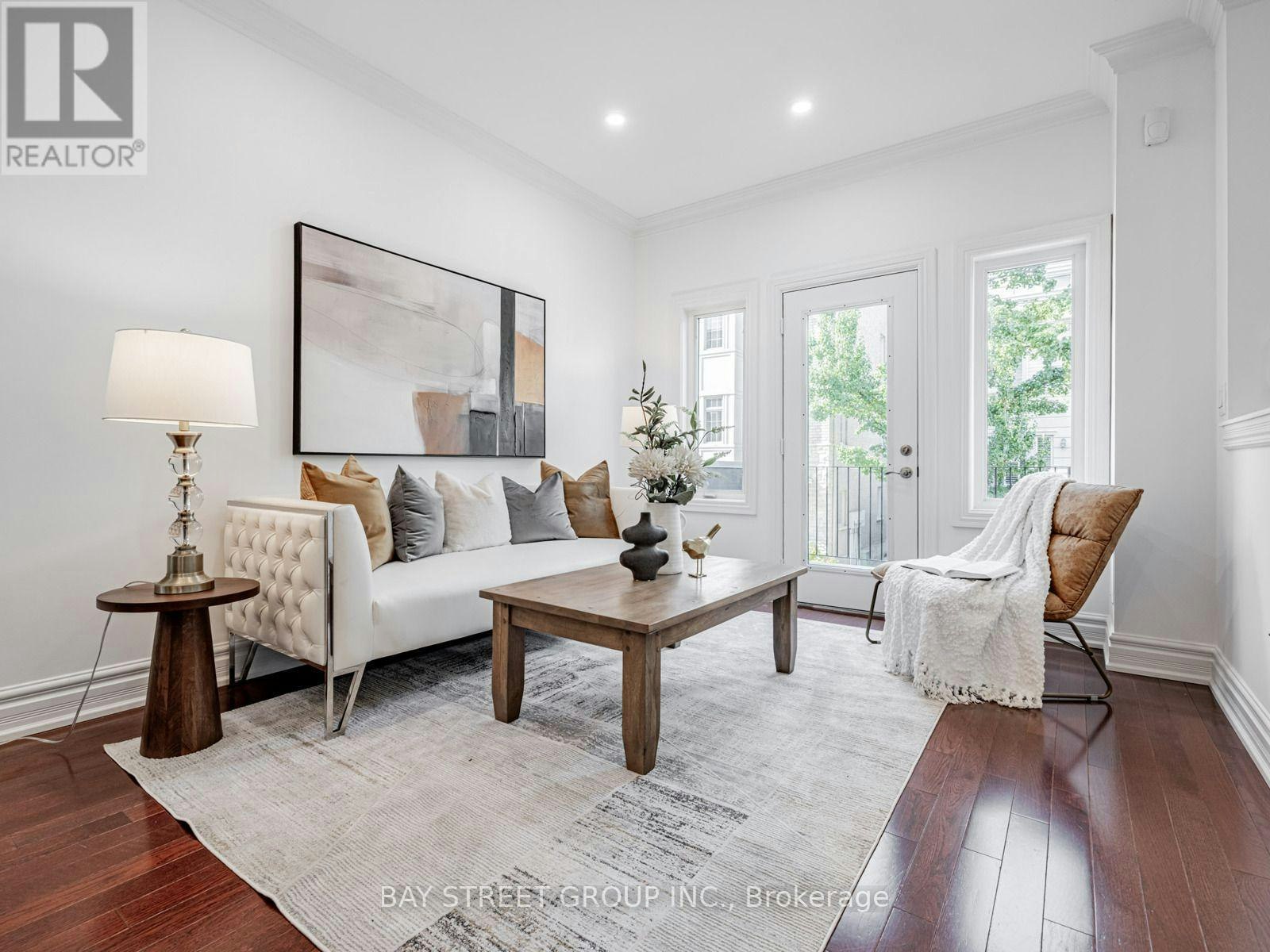 35 William Poole Way, Toronto, ON, M2N 7A6 - 5