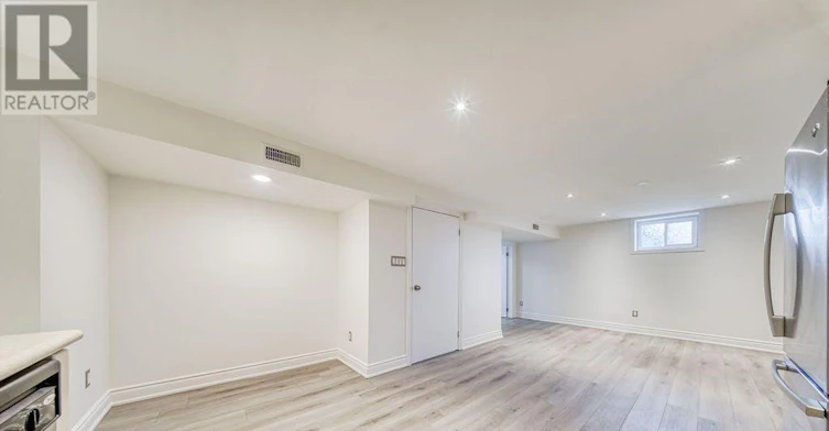 36 Merryfield Drive, Toronto, ON, M1P 1J5 - 12