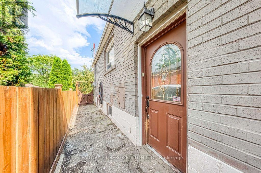 36 Merryfield Drive, Toronto, ON, M1P 1J5 - 5