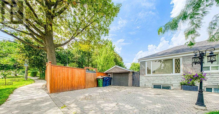 36 Merryfield Drive, Toronto, ON, M1P 1J5 - 3
