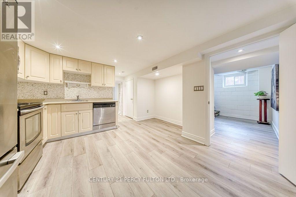36 Merryfield Drive, Toronto, ON, M1P 1J5 - 10