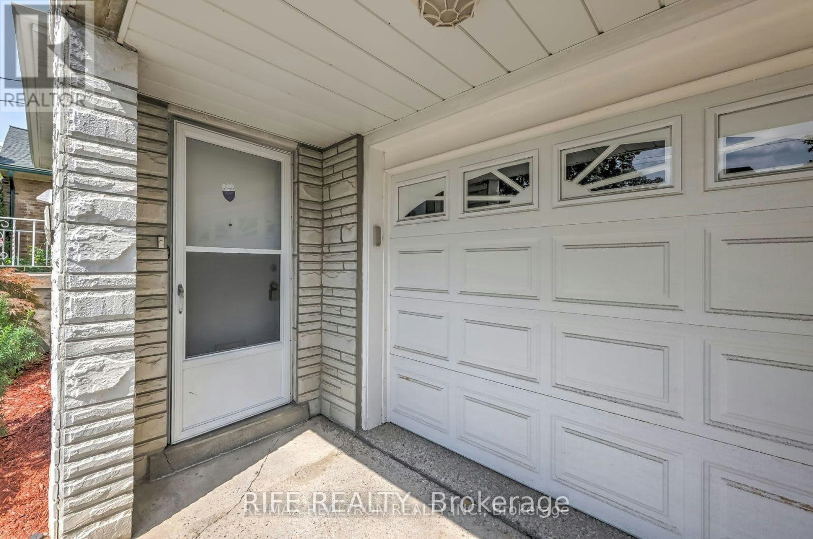 387 Willowdale Avenue, Toronto, ON, M2N 5A8 - 2