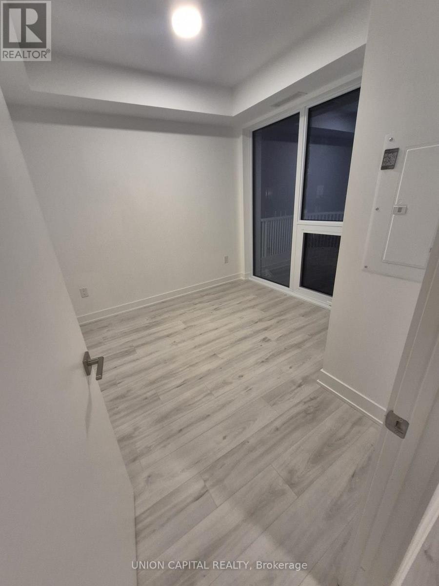1906-36 Olive Avenue, Toronto, ON, M6G 2R8 - 7