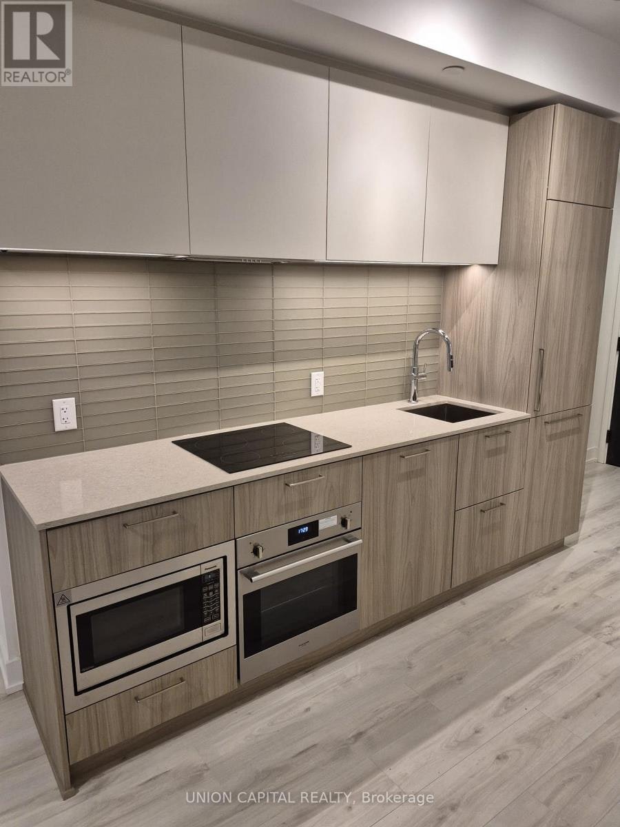1906-36 Olive Avenue, Toronto, ON, M6G 2R8 - 2