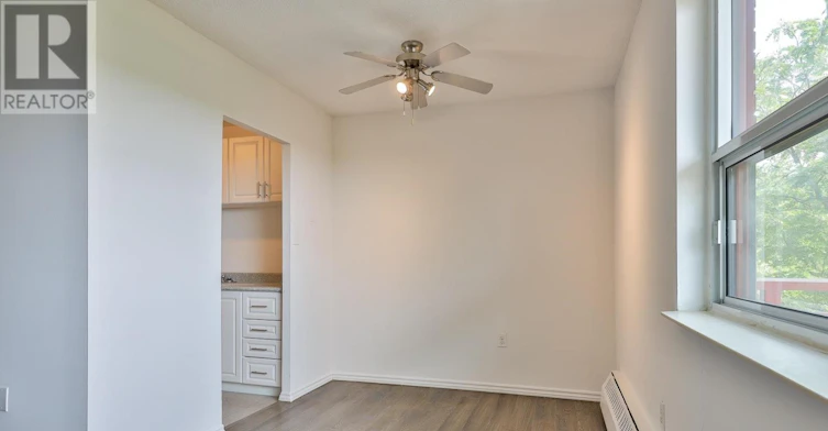 512-900 Glen Street, Oshawa, ON, L1J 5Z4 - 10
